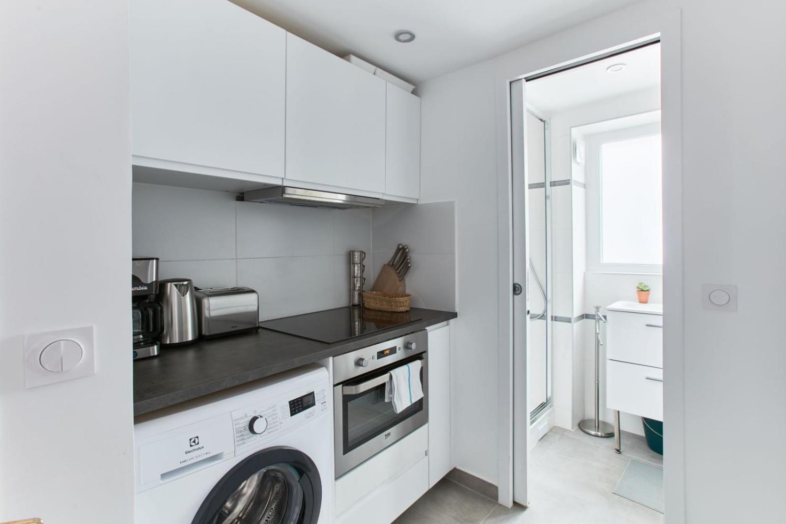 Cosy Montmartre 2Br Apartment Париж Екстериор снимка